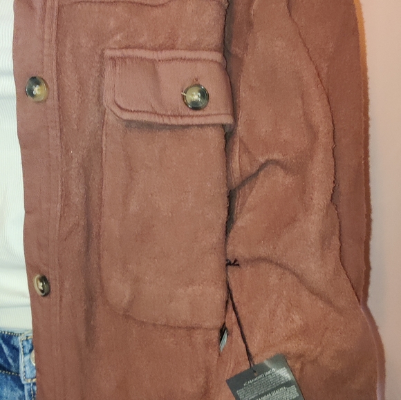 NWT-Longline Dolphin Hem Shacket - Picture 9 of 9